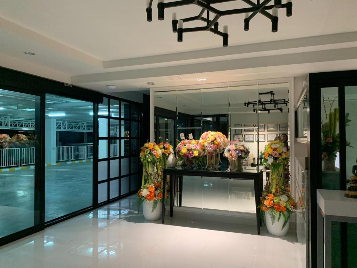 Icare Residence&Hotel Bangkok Exterior foto